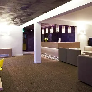 kyriad-valence-nord.hotels-rhonealpes.com/