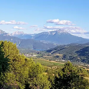 La Rotonde Des Granes Pensión